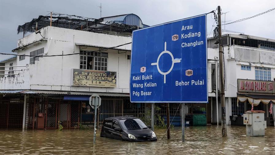 Inundaciones en Asia dejan más de mil muertos