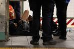Hombre sufre quemaduras graves en estación del tren de Times Square, NY Hombre sufre quemaduras graves en estación del tren de Times Square, NY