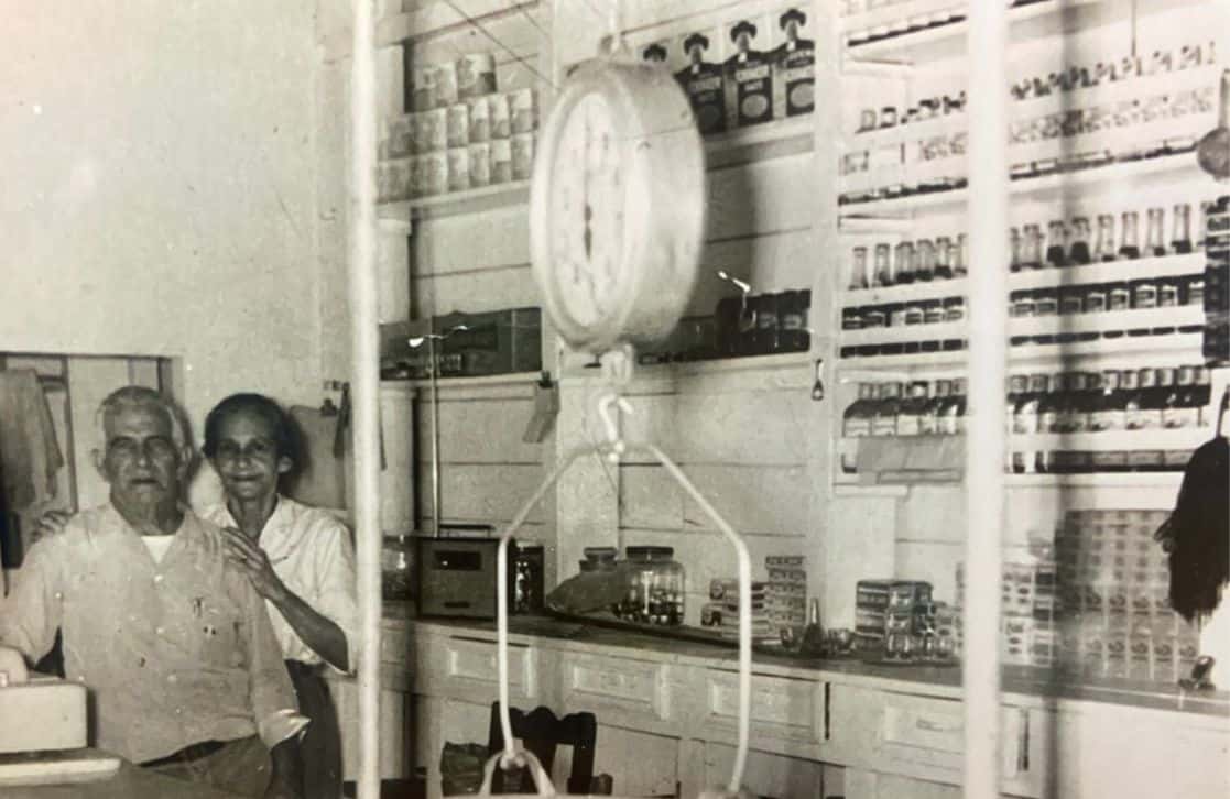 Lucindo Corona, hermano de Rodolfo -Fofo- Corona y su esposa Luisa.