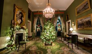 Melania Trump revela las decoraciones navideñas de la Casa Blanca