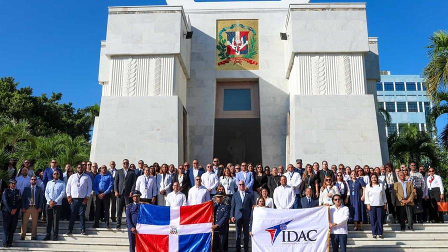 Director del IDAC reafirma compromiso con el sector en inicio de Semana Aviación Civil