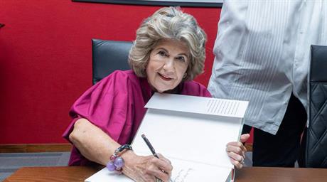 Rosalía Gómez de Caro: "En mi época, el mayor lujo era comer rodeados de familiares y amigos"