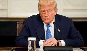 Trump dice que Biden le tendió una trampa al hondureño Hernández y justifica el indulto