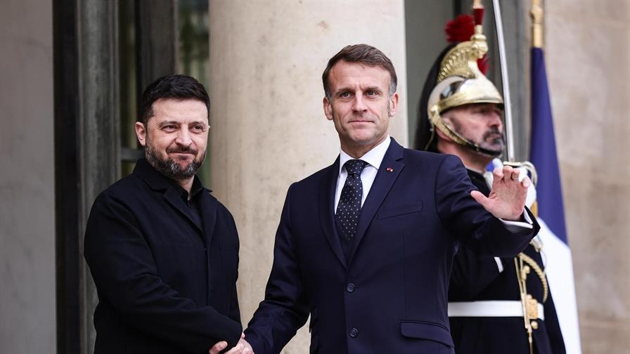 Zelenski se reúne con Macron en París para abordar las negociaciones sobre Ucrania