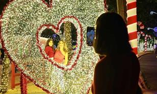 Abinader inaugura Villa Navidad 2025 y llama a las familias a disfrutar del espacio