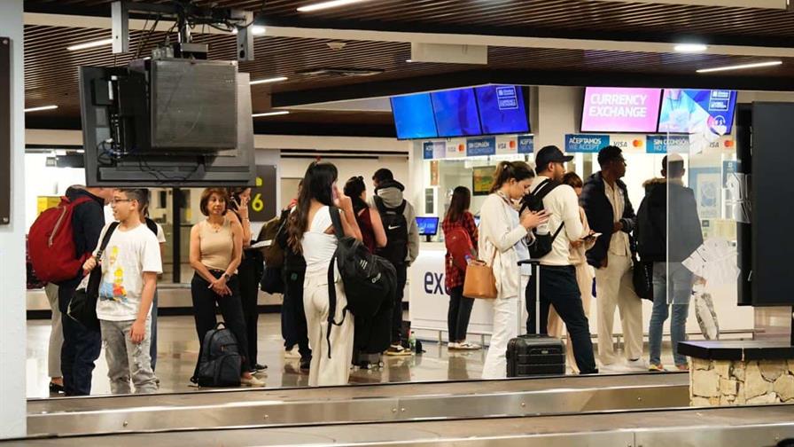 Presidente Abinader invita a los dominicanos ausentes a visitar el país en esta Navidad