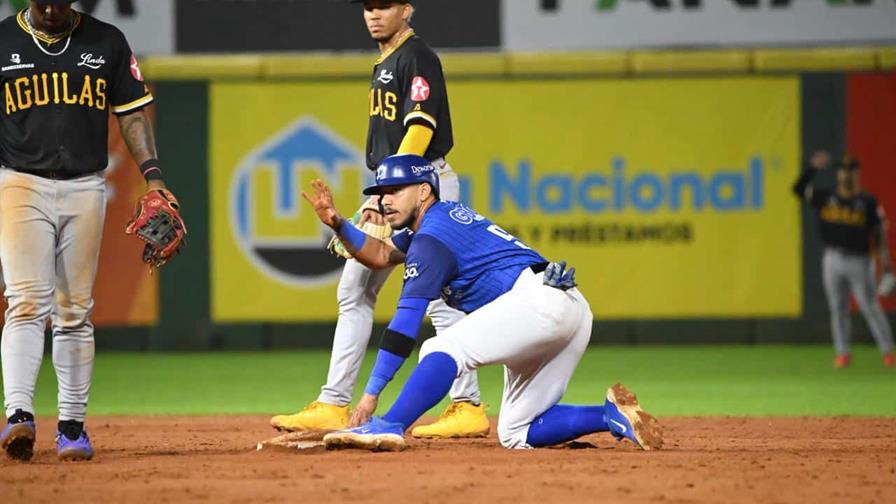 Cristhian Adames lidera los cambios de camisetas que han favorecido a jugadores