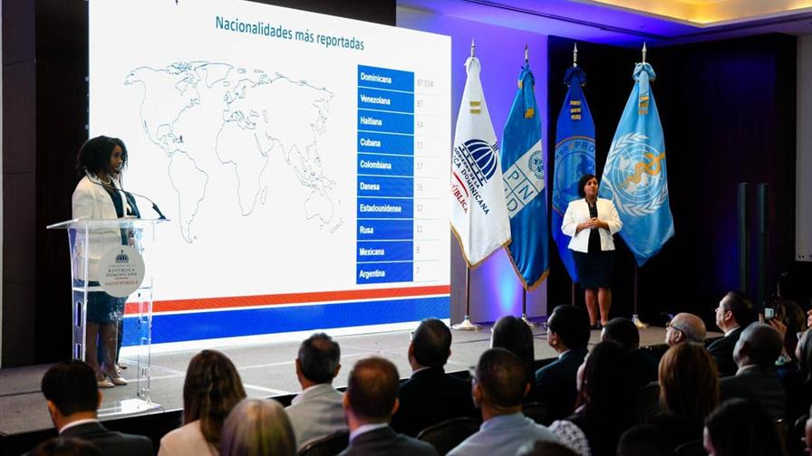 ¿Cuántos trabajadores de salud tiene República Dominicana? ¿Cuántos trabajadores de salud tiene República Dominicana?