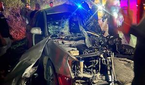 Camión aplasta vehículo: deja dos heridos de gravedad en la Autovía del Este