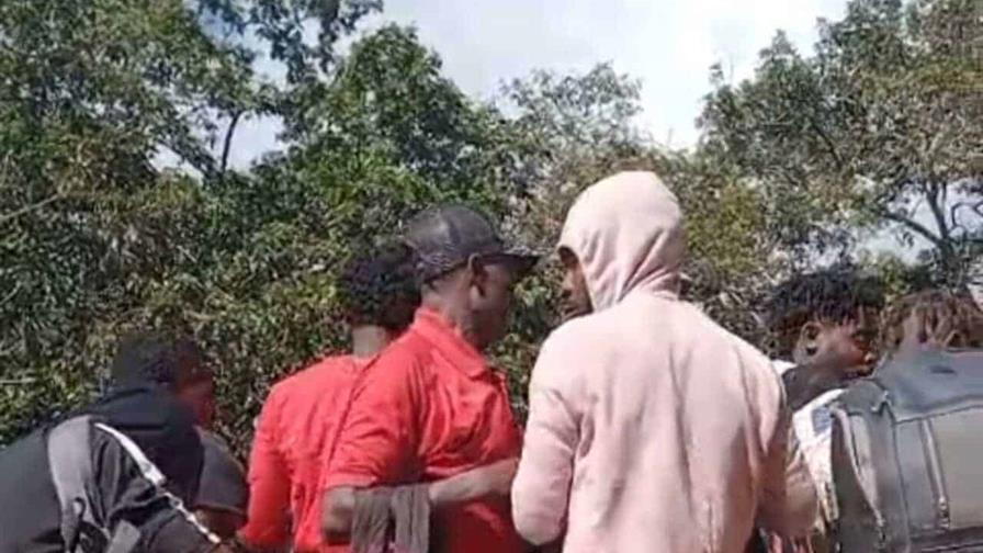 Detienen a 11,107 haitianos indocumentados en noviembre; someten a 69 dominicanos por tráfico Detienen a 11,107 haitianos indocumentados en noviembre; someten a 69 dominicanos por tráfico