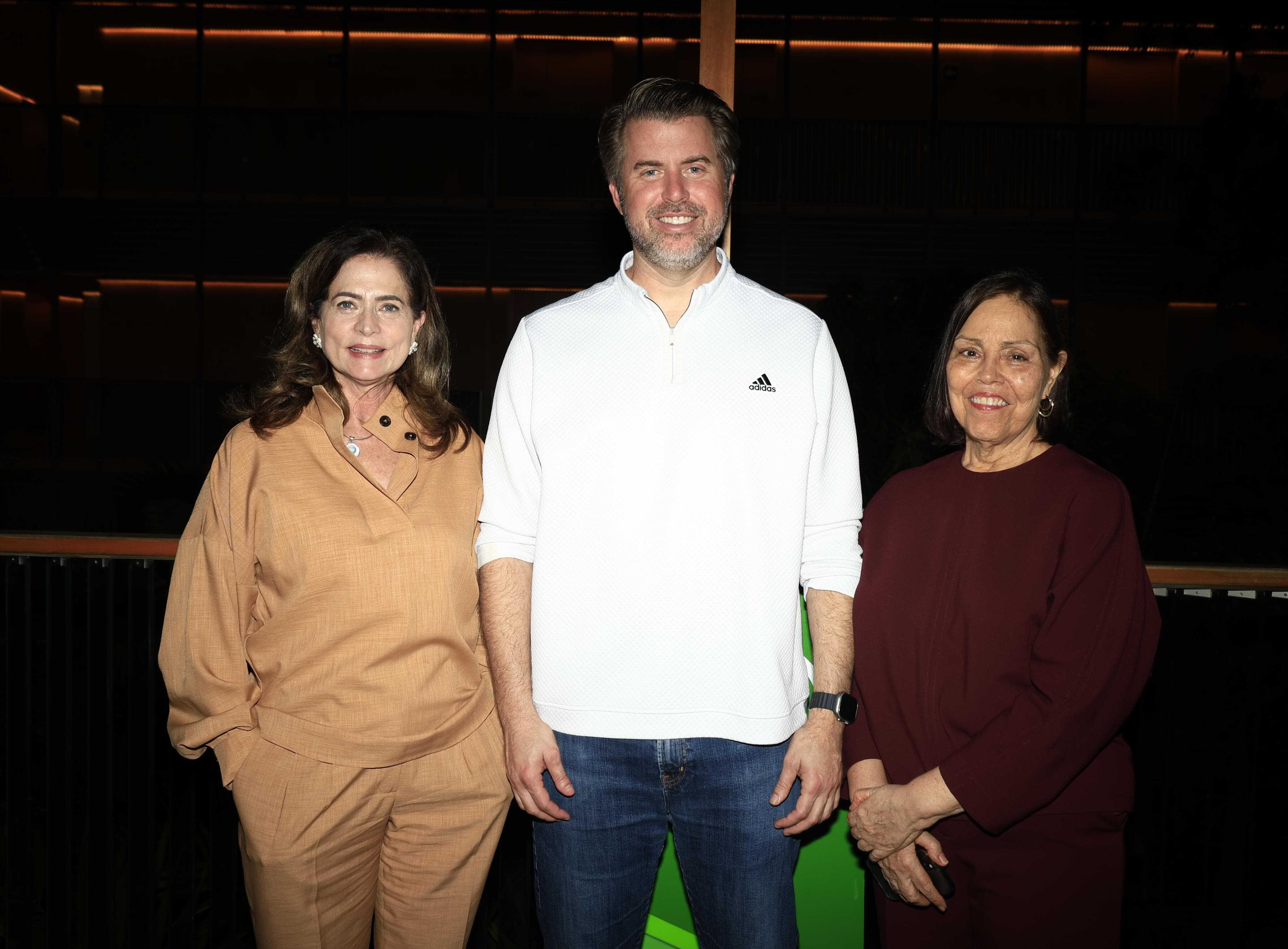 Nonorah Elmúdesi, Juan Fabián y Thelma Castán.