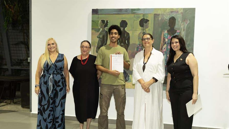 Arte y tecnología se fusionan en Chavón con la muestra final de video mapping