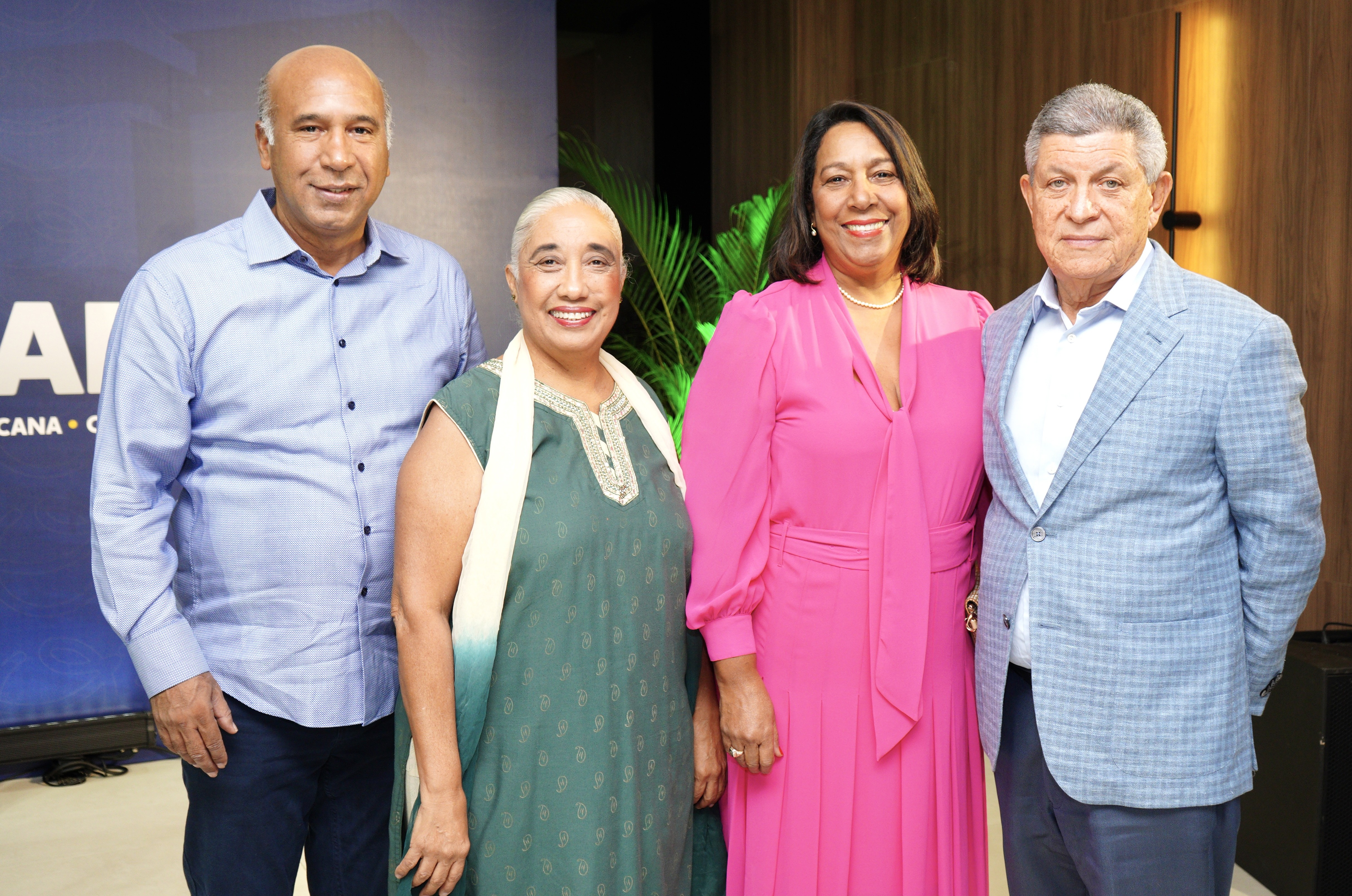Onofre Rojas, Guadalupe Valdez, Miguelina Rojas y Manuel Paulino.