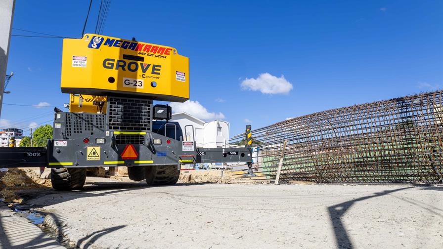 Padres denuncian riesgos y enfermedades por obras del Teleférico en Herrera Padres denuncian riesgos y enfermedades por obras del Teleférico en Herrera