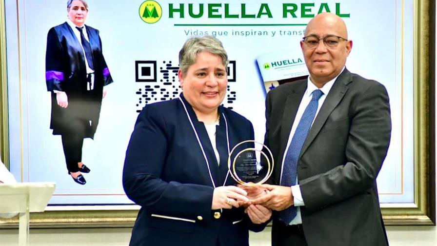 Reconocen trayectoria y aportes de la magistrada Arelis Ricourt