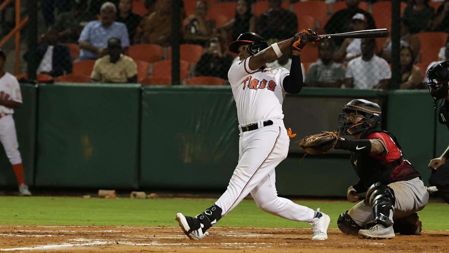 Bryan de la Cruz recupera el crédito en MLB, gracias a su campaña en Lidom Bryan de la Cruz recupera el crédito en MLB, gracias a su campaña en Lidom