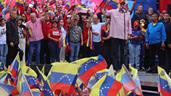 Chavistas en Caracas dicen que buscan la paz, pero están listos para defender la patria