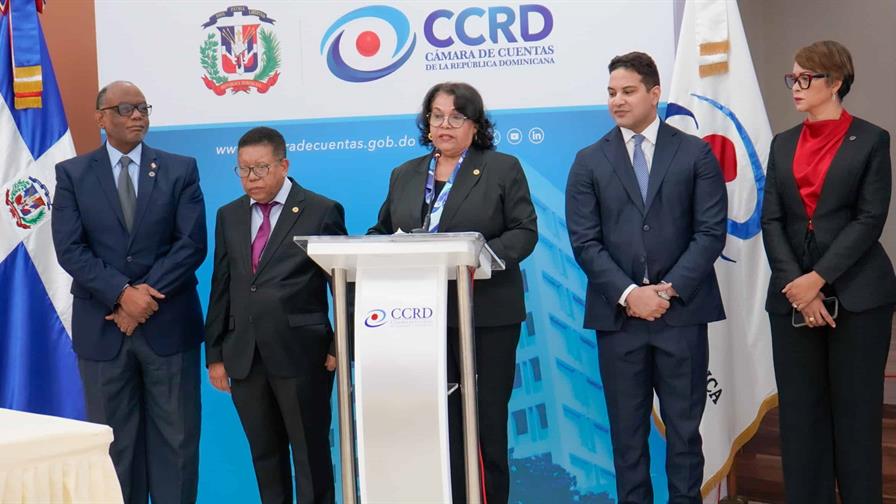 ¿Se aumentaron los sueldos los miembros de la Cámara de Cuentas? Si es así, viola la Constitución ¿Se aumentaron los sueldos los miembros de la Cámara de Cuentas? Si es así, viola la Constitución