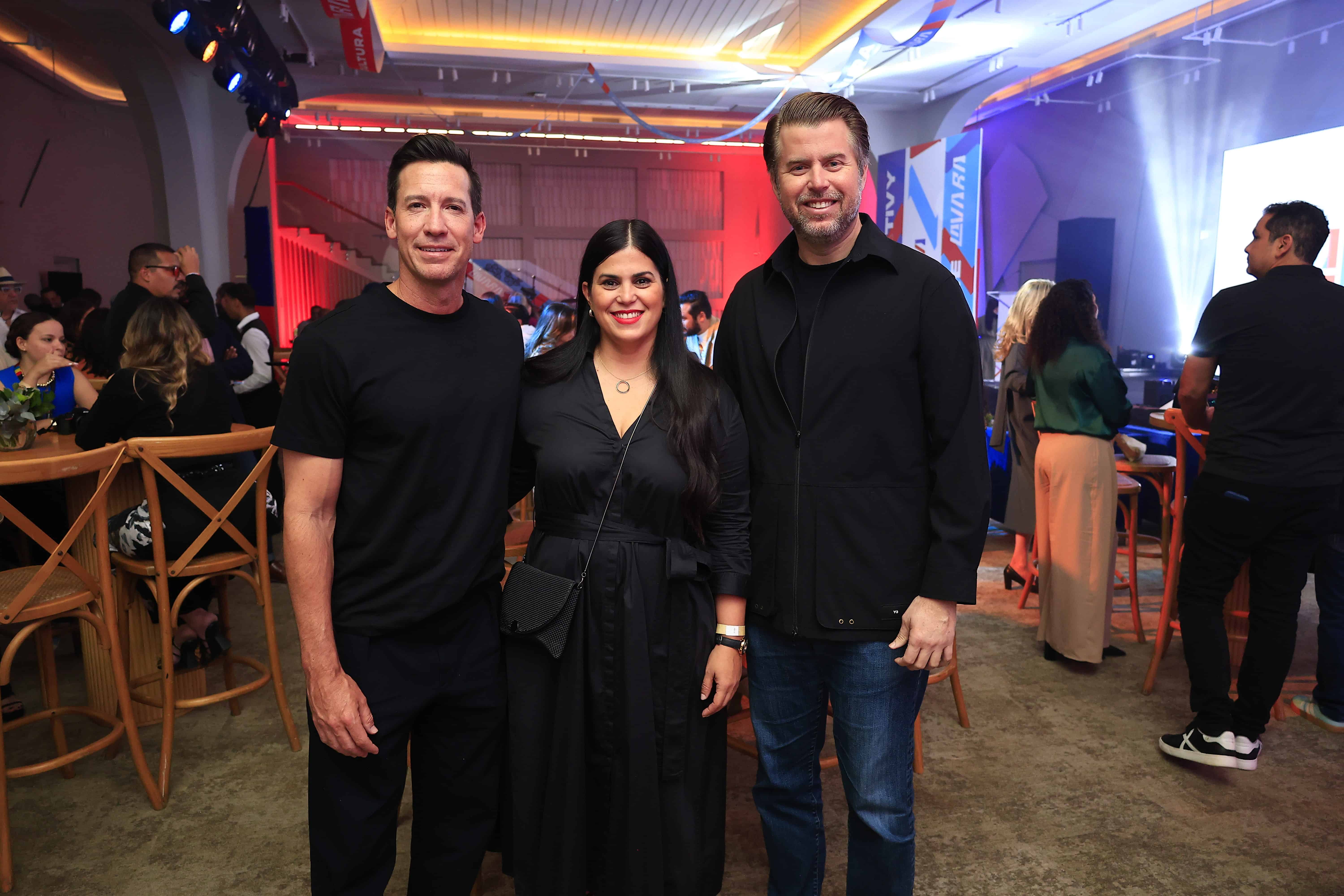 Edgardo Rivera, Paola Fabián y Juan Fabián.