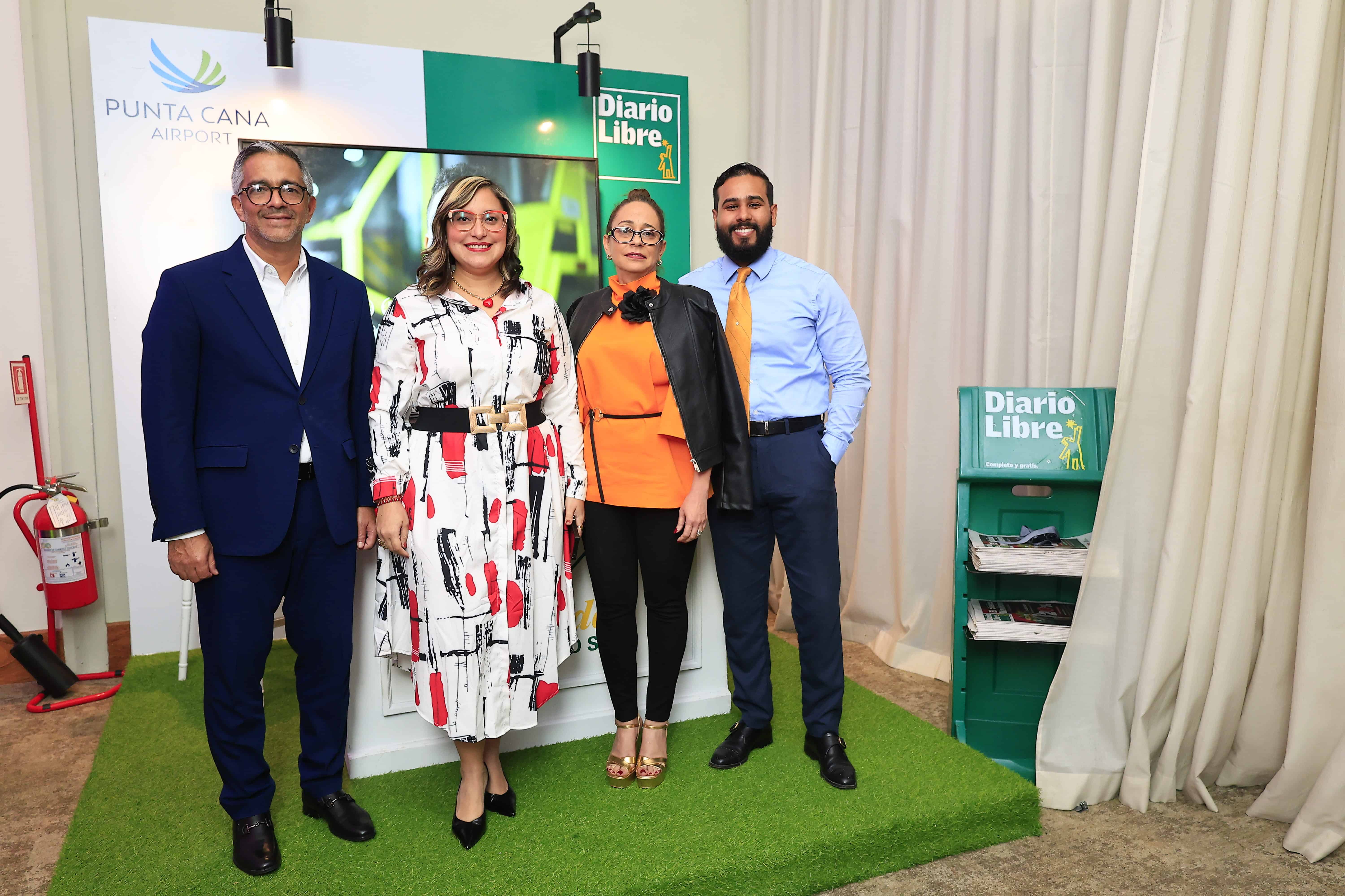 Francisco Arias, Laura Tirado, Yasilis Jáquez y Armando Báez.