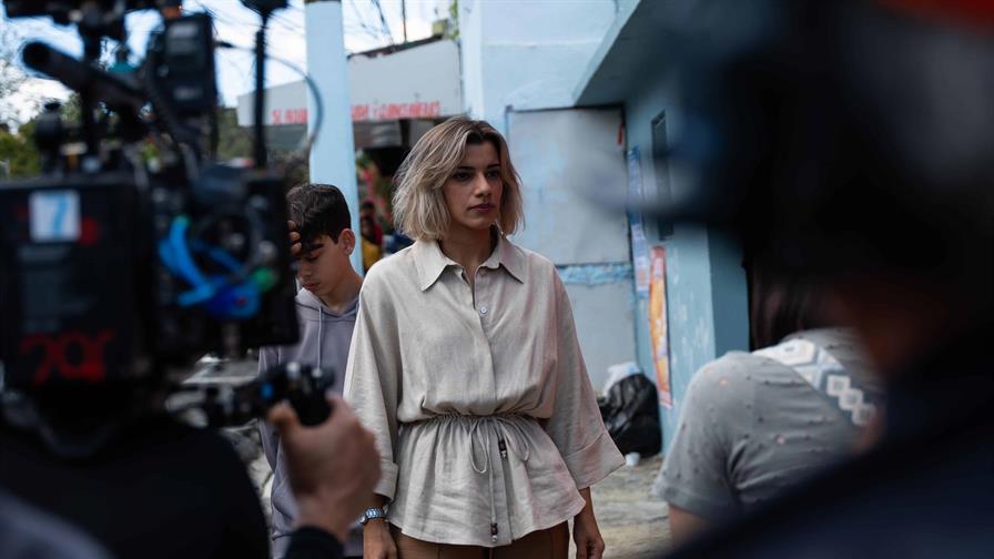 Nashla Bogaert: "Victoria es un caos contenido, una mujer que se protege para no derrumbarse"