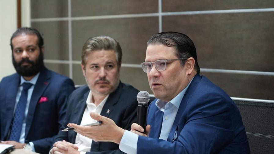 Aduanas recupera más de RD$15,215 millones en impuestos y multas contra el comercio ilícito Aduanas recupera más de RD$15,215 millones en impuestos y multas contra el comercio ilícito