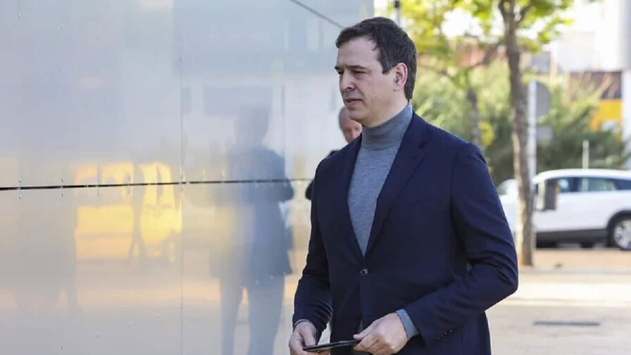 Dos delitos y 11 investigados en juicio al hermano de Pedro Sánchez, que empieza el jueves Dos delitos y 11 investigados en juicio al hermano de Pedro Sánchez, que empieza el jueves
