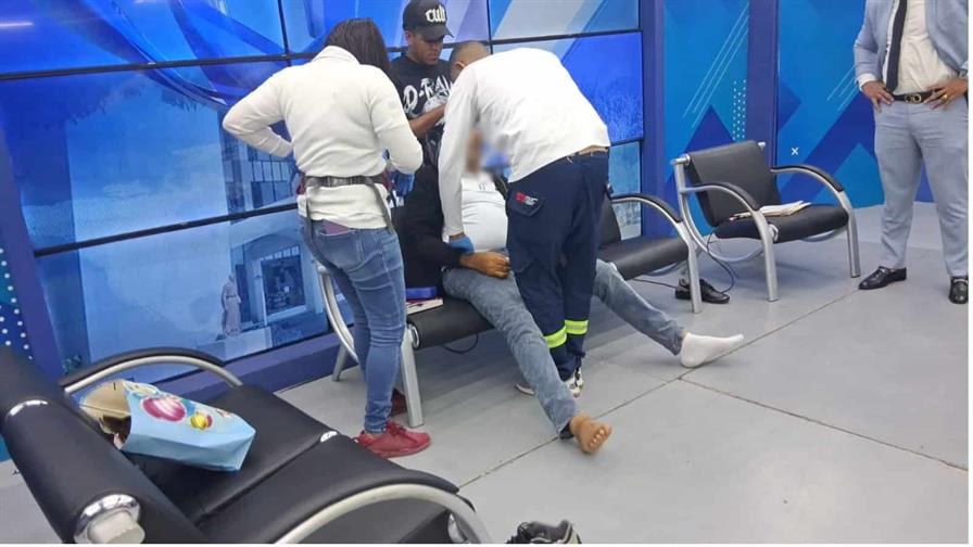 Fallece dirigente choferil mientras era entrevistado en un canal de televisión en Santiago Fallece dirigente choferil mientras era entrevistado en un canal de televisión en Santiago