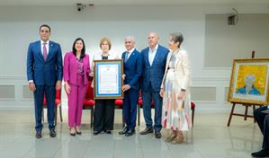 El Senado de la República Dominicana rinde homenaje a José Cestero y a Carmen Heredia