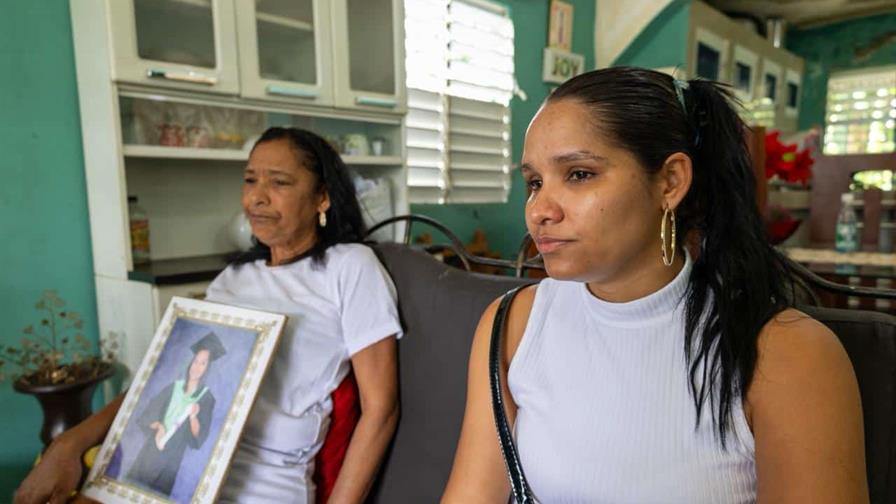 "Justicia para Samira": Indignación en Los Alcarrizos por muerte de joven madre tras un asalto "Justicia para Samira": Indignación en Los Alcarrizos por muerte de joven madre tras un asalto