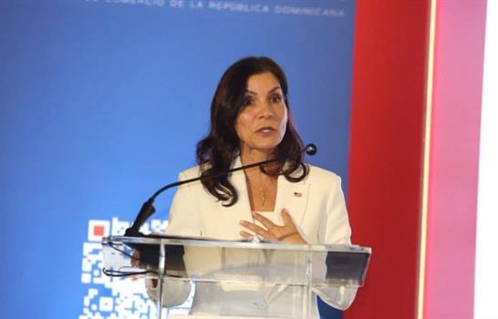 El discurso de la Embajadora y el Cardenal López Rodríguez