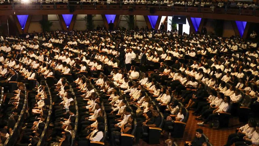 Mescyt gradúa a 20,000 jóvenes del programa Inglés de Inmersión 2025 Mescyt gradúa a 20,000 jóvenes del programa Inglés de Inmersión 2025