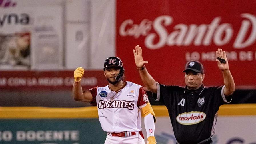 Johan Rojas contra el arbitraje de Lidom: todo lo ponen a favor del Licey Johan Rojas contra el arbitraje de Lidom: todo lo ponen a favor del Licey