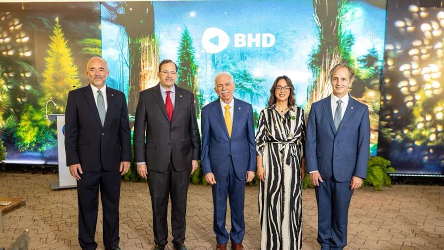 BHD fortalece su volumen de negocios con alza de 12.5% en depósitos y 11.9% en cartera de crédito BHD fortalece su volumen de negocios con alza de 12.5% en depósitos y 11.9% en cartera de crédito