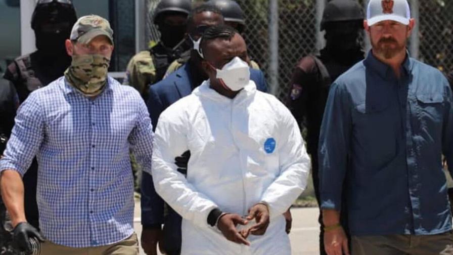 Condenan a jefe de banda criminal haitiana a cadena perpetua en EE. UU. por secuestro de misioneros Condenan a jefe de banda criminal haitiana a cadena perpetua en EE. UU. por secuestro de misioneros