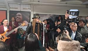Toño Rosario lleva el sabor del merengue a la Grand Central Terminal de Nueva York