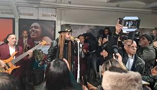 Toño Rosario lleva el sabor del merengue a la Grand Central Terminal de Nueva York