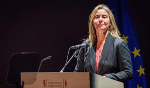 Exjefa diplomática de la UE imputada por corrupción dimite como rectora del Colegio de Europa