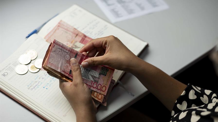 El 75 % de los pagos promedio de los dominicanos son en efectivo