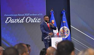 Cancillería reconoce a David Ortiz con el Premio Humanitario 2025 por su labor en favor de la niñez