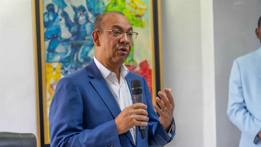 Deligne Ascención: acciones individuales no representan al PRM y Gobierno responde con transparencia