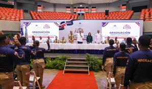 La Direcci&oacute;n General de Migraci&oacute;n grad&uacute;a m&aacute;s de 800 nuevos agentes