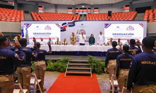 La Direcci&oacute;n General de Migraci&oacute;n grad&uacute;a m&aacute;s de 800 nuevos agentes