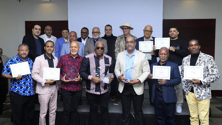 "Haciendo Merengue" reconoce a ganadores y fortalece la creación del género musical nacional "Haciendo Merengue" reconoce a ganadores y fortalece la creación del género musical nacional