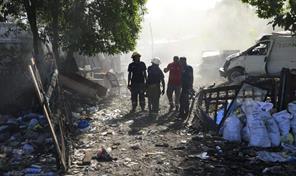 Niños habrían provocado incendio en SDE; autoridades continúan sofocando las llamas