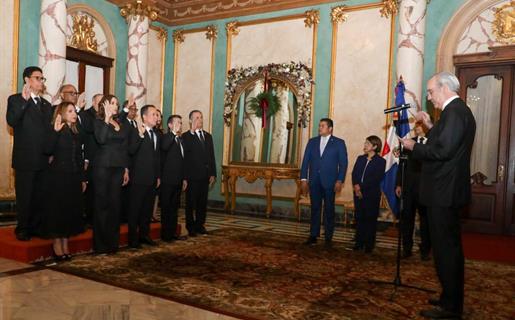 Abinader juramenta a nuevos jueces del Tribunal Superior Electoral