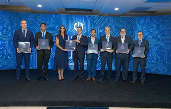 El Banco Popular presenta el libro "Un salto de gigante"