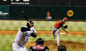 Brooks y De la Cruz encabezan paliza de Toros a Estrellas