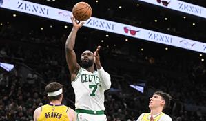Sin Doncic ni LeBron, los Lakers se derriten ante sus archirrivales Celtics