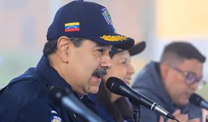 Venezuela recluta 5,600 soldados más ante amenazas de EE. UU.